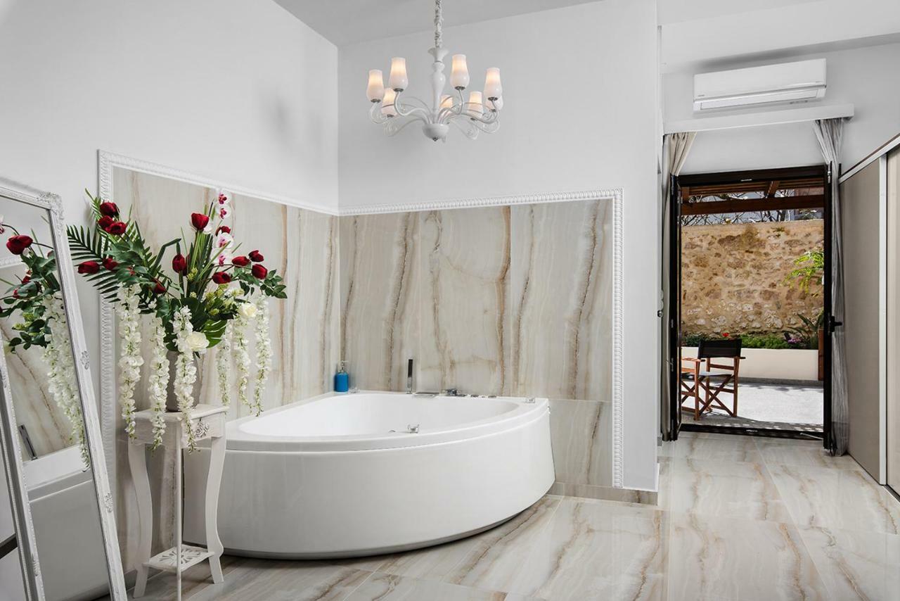 Pozzi Di Lusso Suites Chania  Bagian luar foto